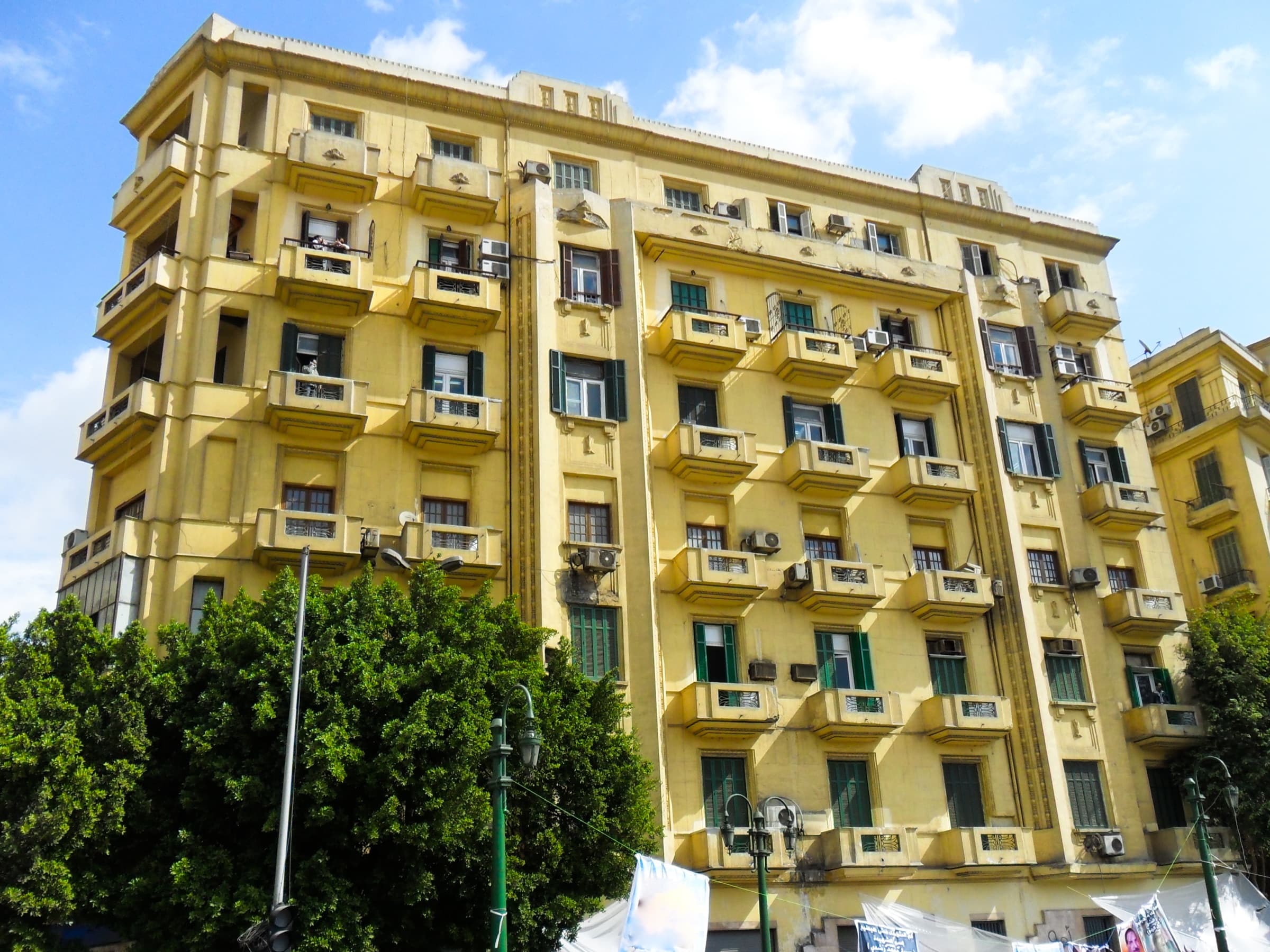 واجهة عمارة أرت ديكو في وسط القاهرة